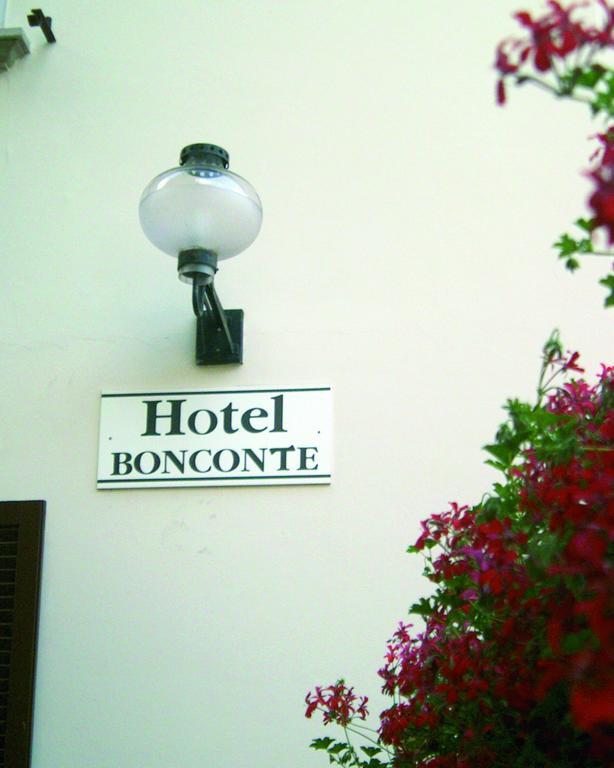 Hotel Bonconte Урбіно Екстер'єр фото